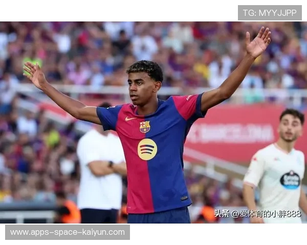 巴塞罗那连续抢位配合撕出大片空档